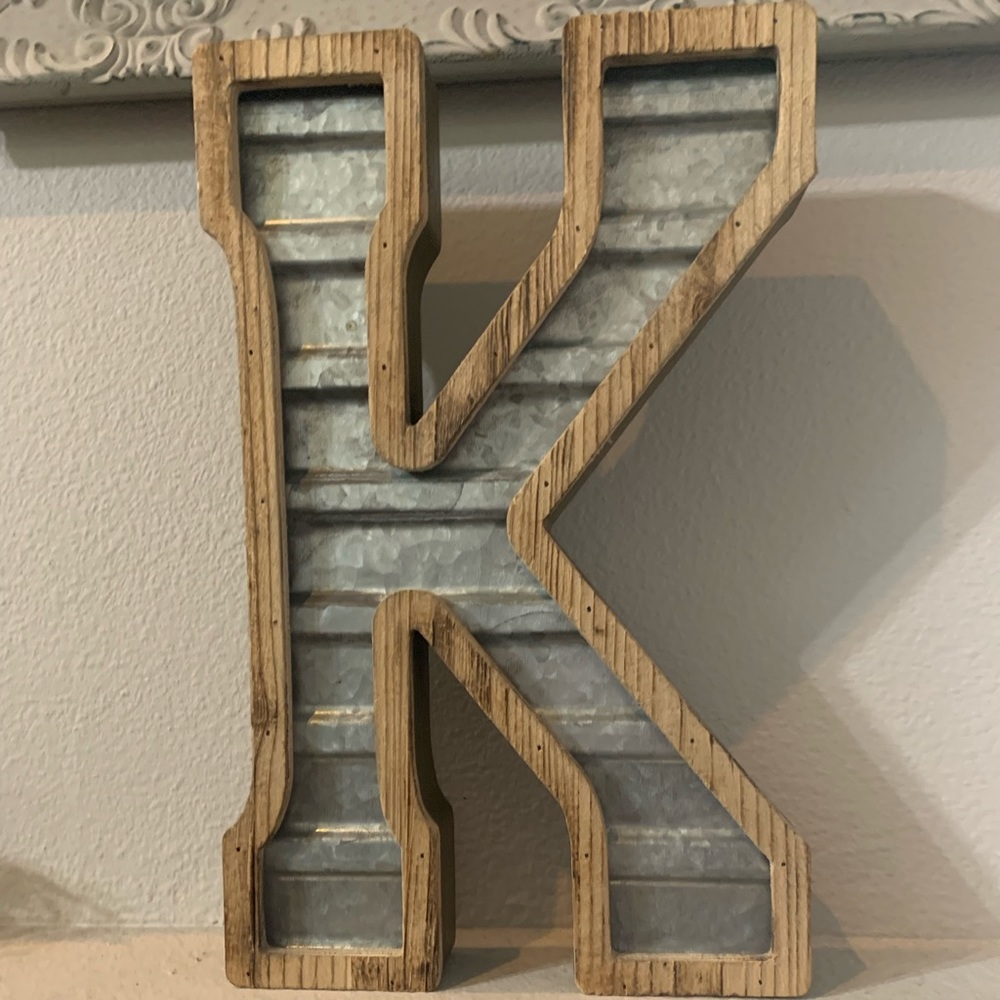 Letter K Galvanized Tin& Wood Size 14x9